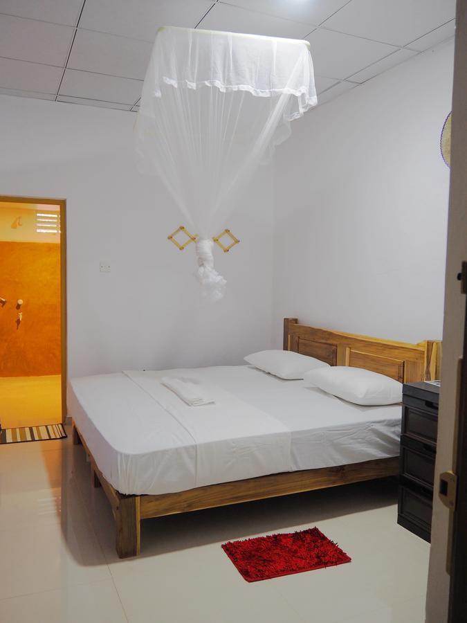 Thilina Homestay Σιγκιρίγια Εξωτερικό φωτογραφία